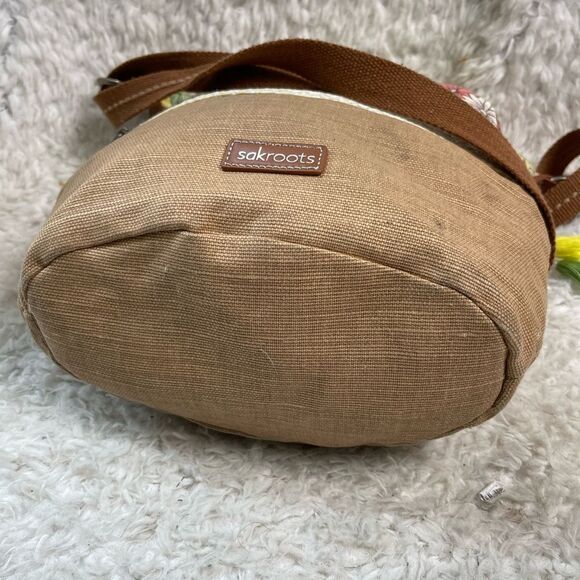 Sakroots Artist Circle Soft Bucket bag- Sunlight Lilac Flower floral print . - Picture 8 of 16